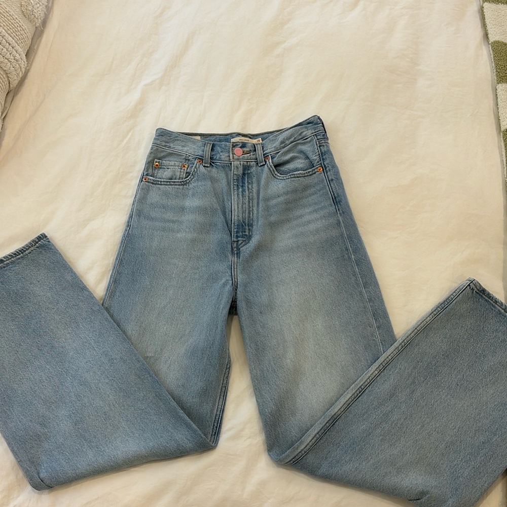 Classic High-Rise Light Blue Women's Jeans